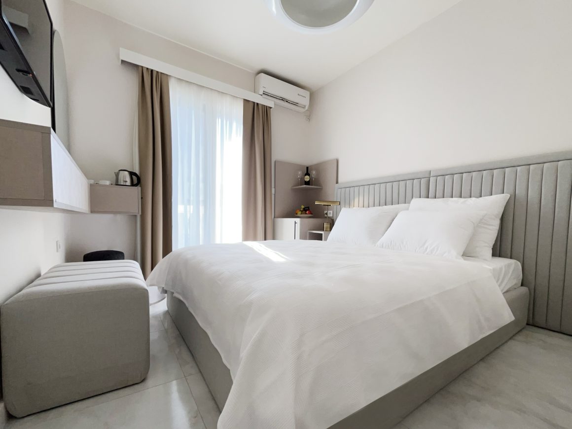 Twin beds room 2
